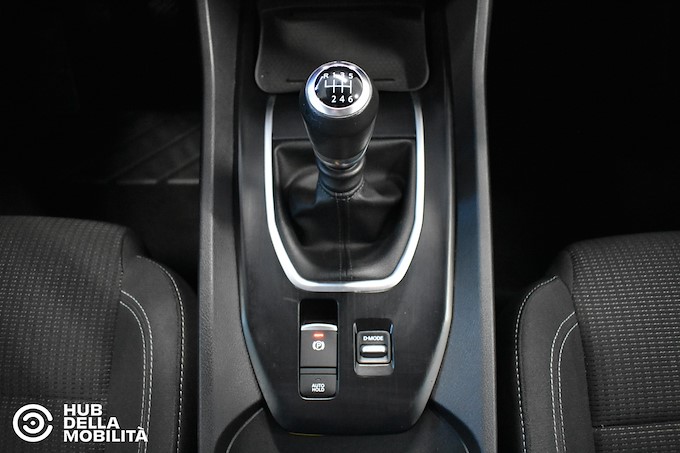 NISSAN Qashqai MHEV 140 CV Business